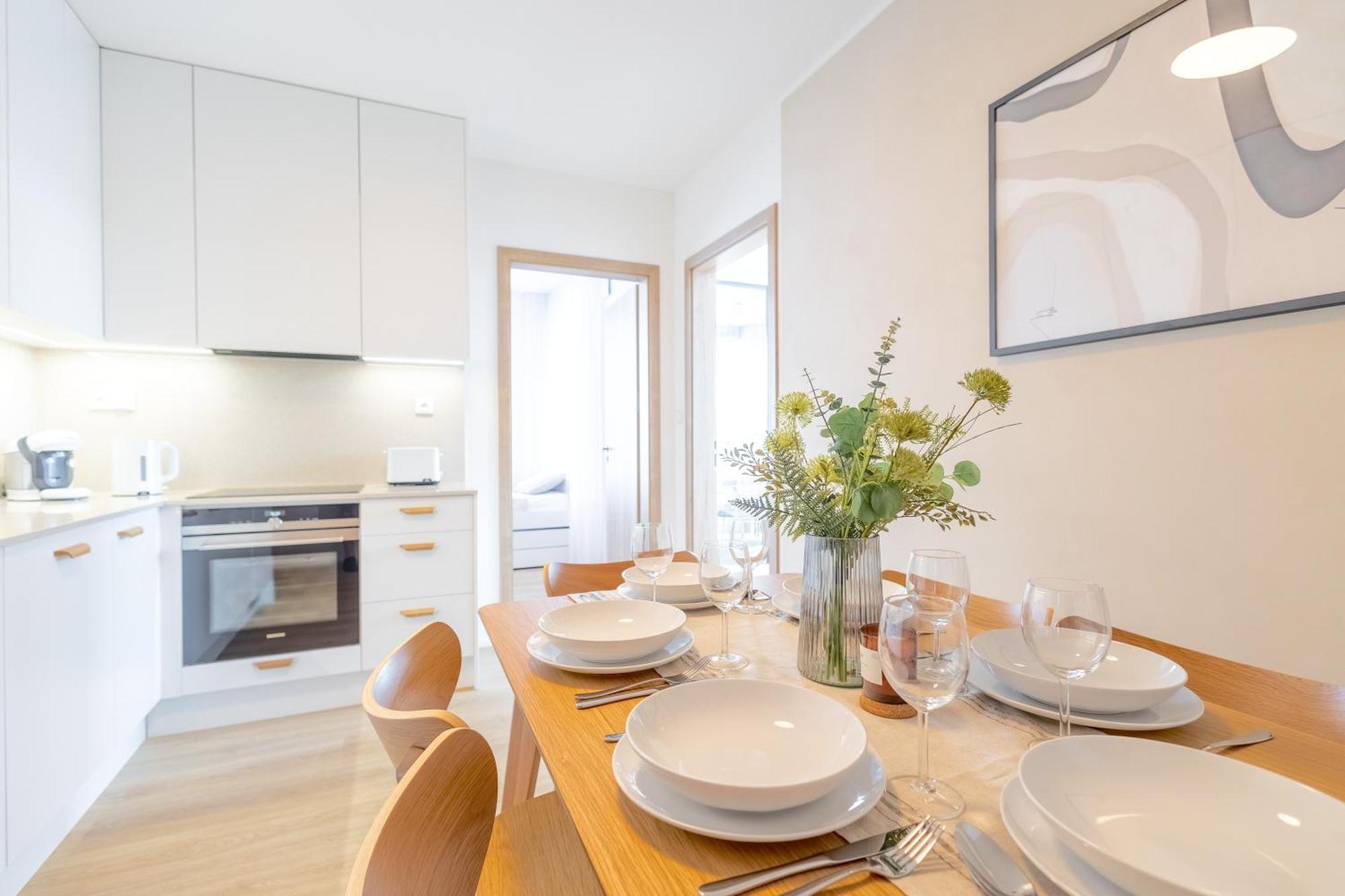 Bright 2Br - 8Th Floor, Balcony, Free Parking - By Gravity Prague Apartment Luaran gambar