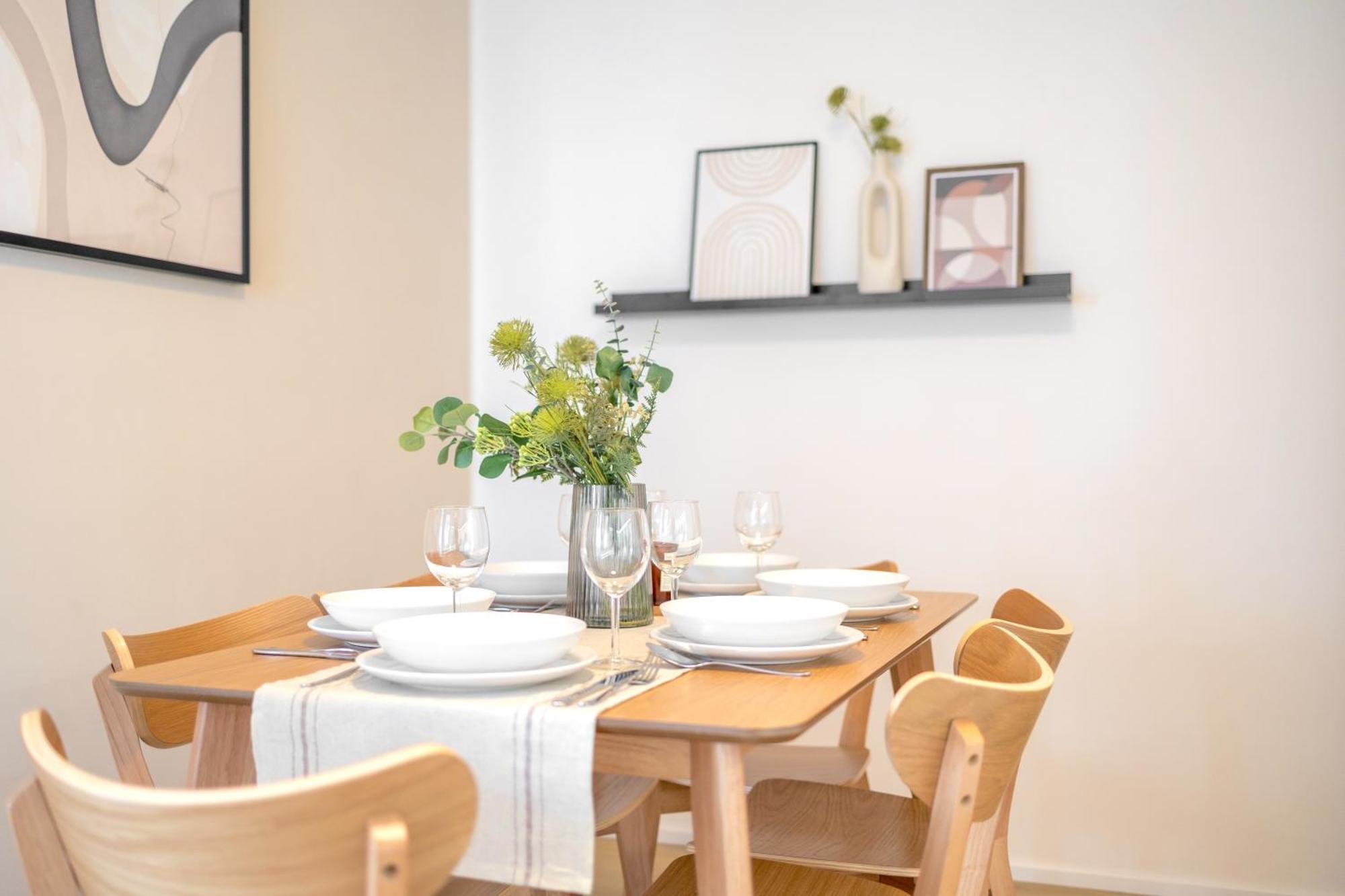 Bright 2Br - 8Th Floor, Balcony, Free Parking - By Gravity Prague Apartment Luaran gambar
